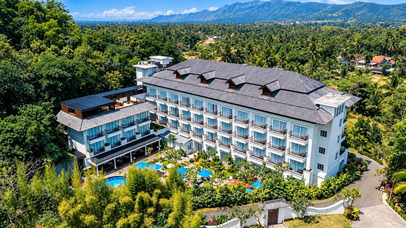 Quiet resort grounds with Javanese architecture near Borobudur region